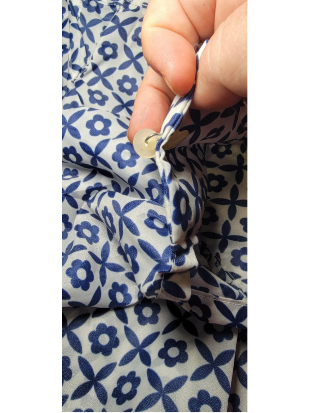 Vintage Take #1 Blouse Sz 36 Blue White Floral Mod Korea Long Sleeve Shirt - Picture 4 of 5